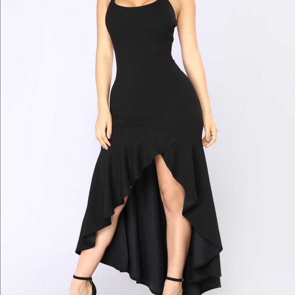 Fashion Nova  - meadow vibes maxi dress